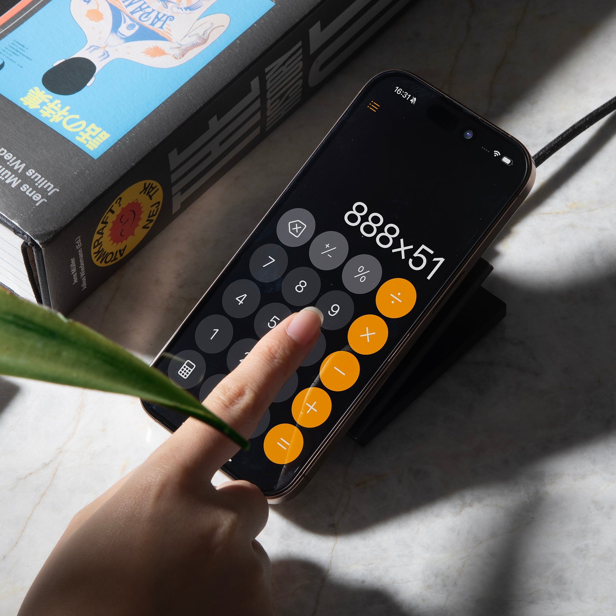 Native Union Rise Solo Qi2 magnetski bežični punjač 15W 02